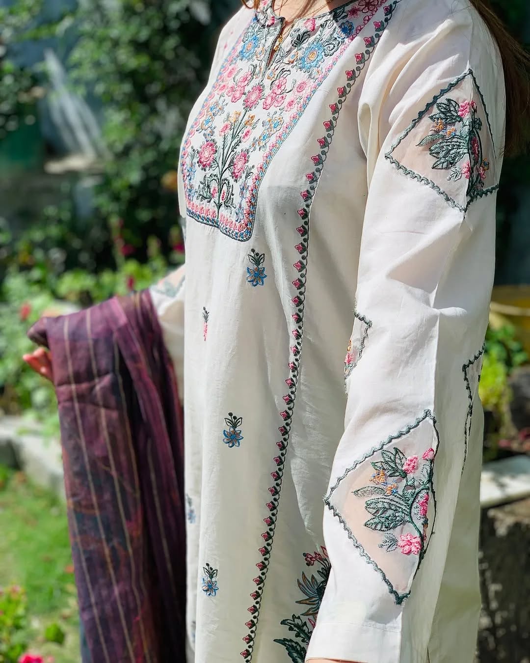 Naaz Embroidered 2pc