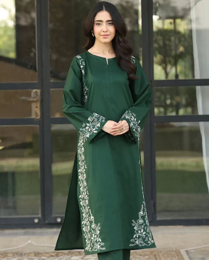 Pakeeza Embroidered 3pc