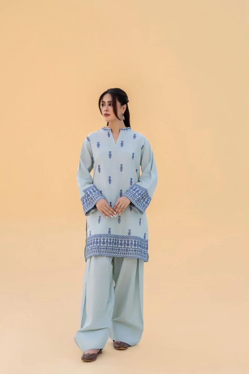 DilRuba Embroidered Furshi set