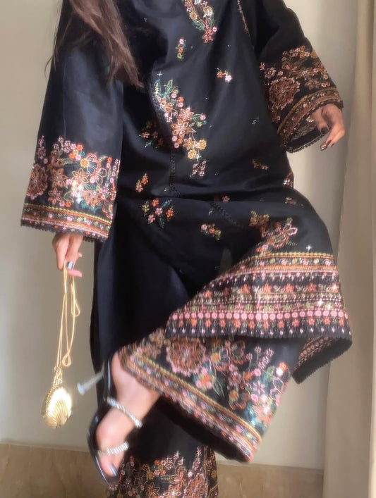 Hareem Embroidered 3pc