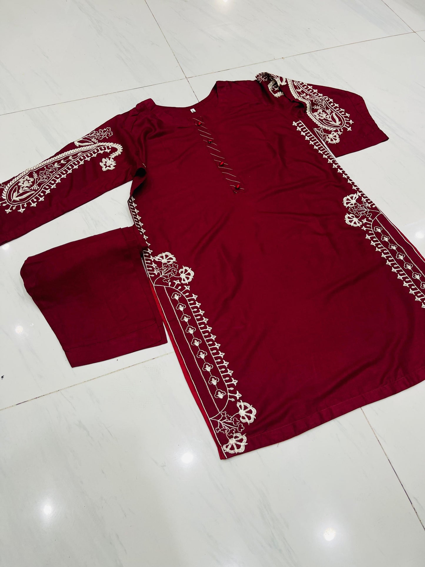 Bazo Embroidery 2pc