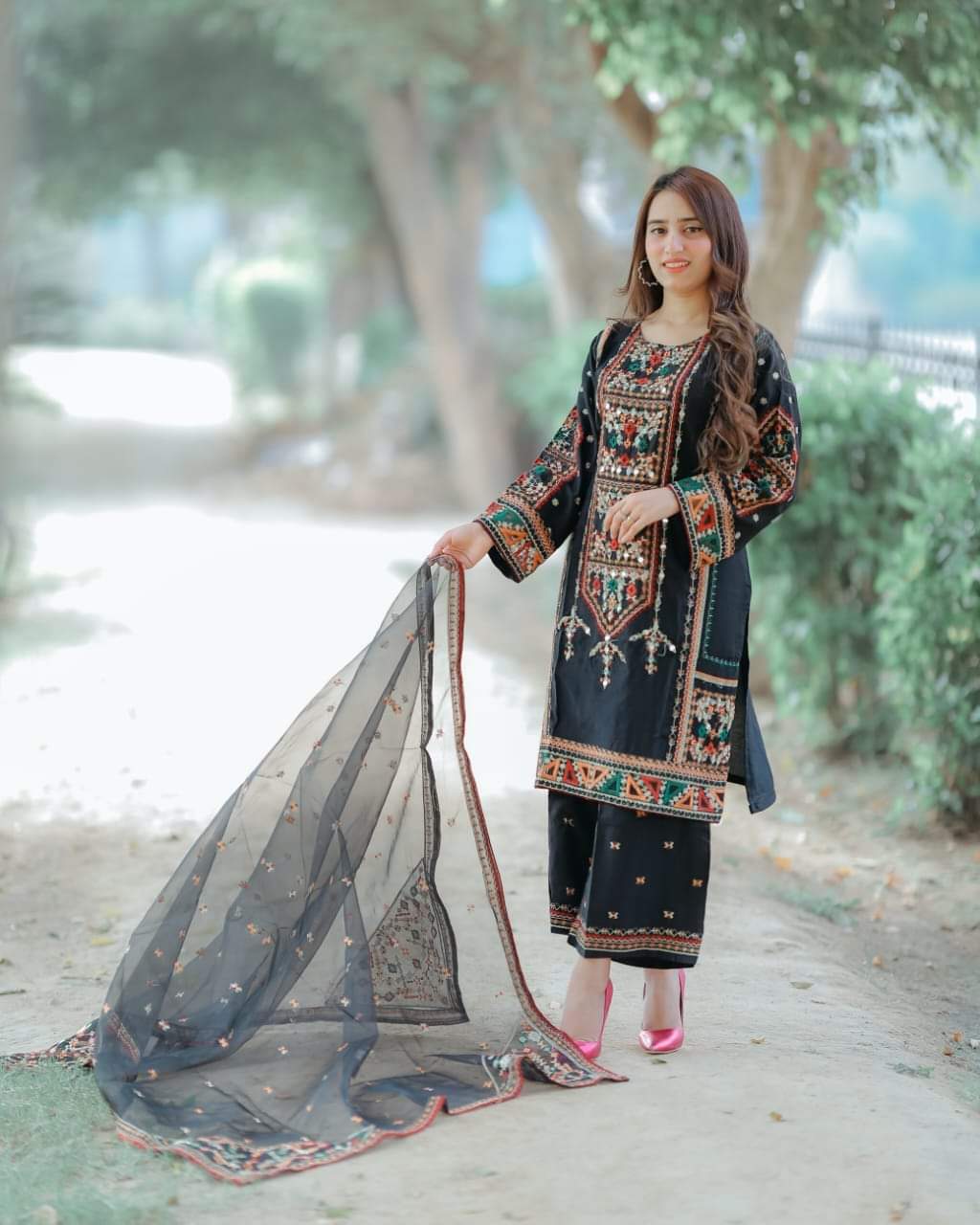 Nisa Desi Embroidered 3PC