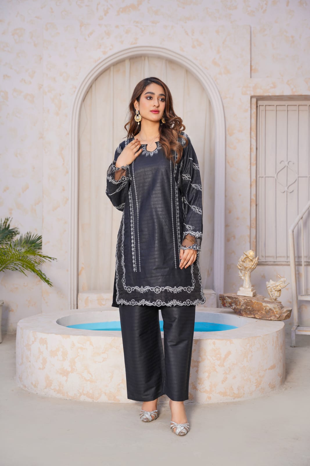 ZILAY EMBROIDERED 2pc