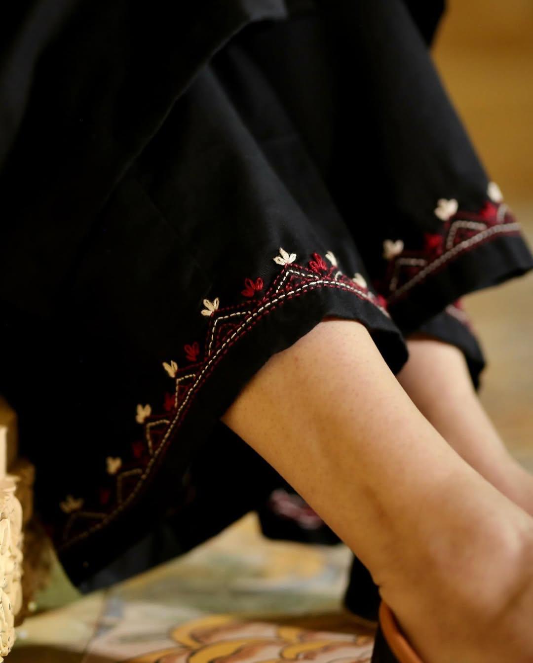 Taalish Embroidered Lawn 2-piece