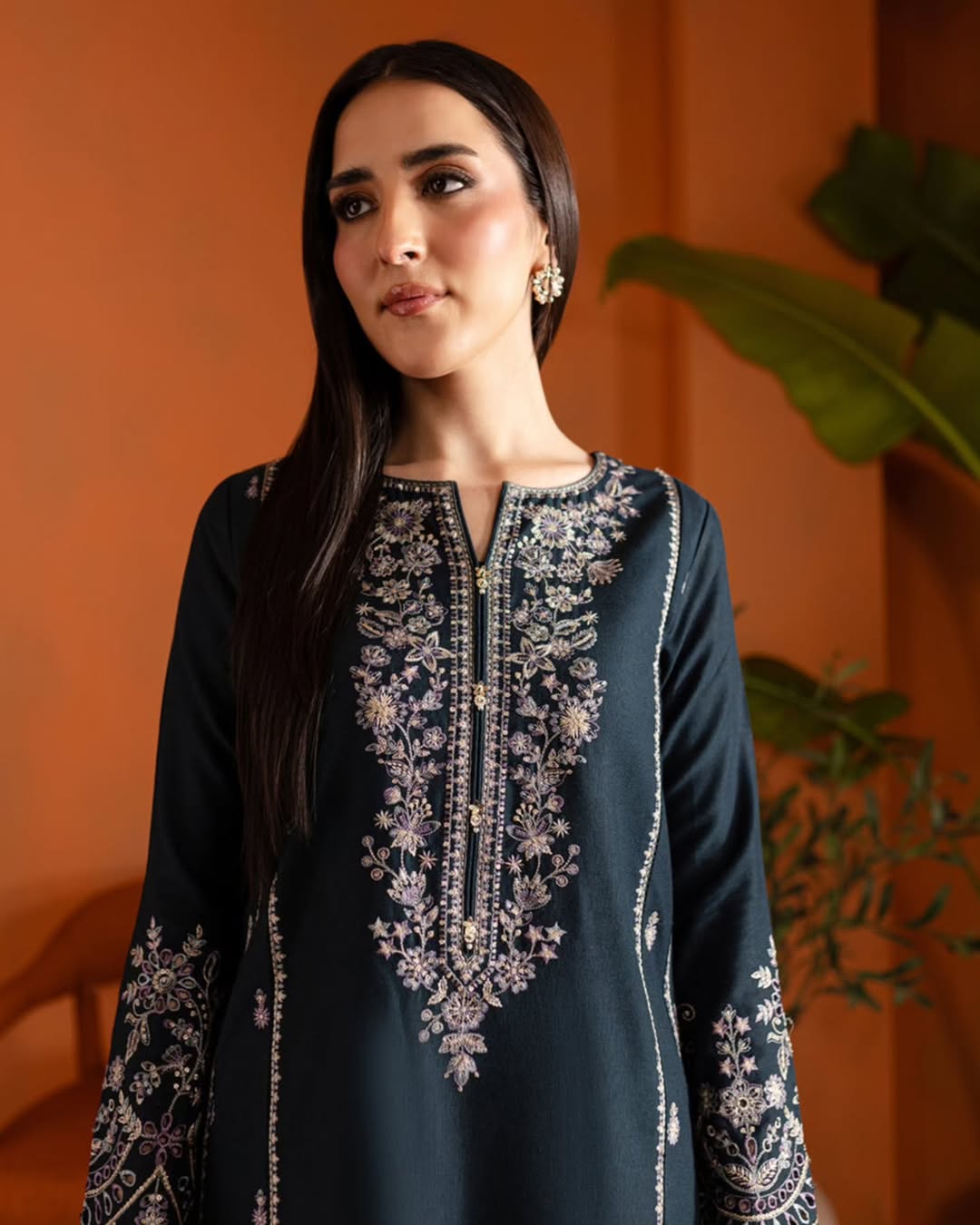 Warda Embroidered Lawn 2-pc