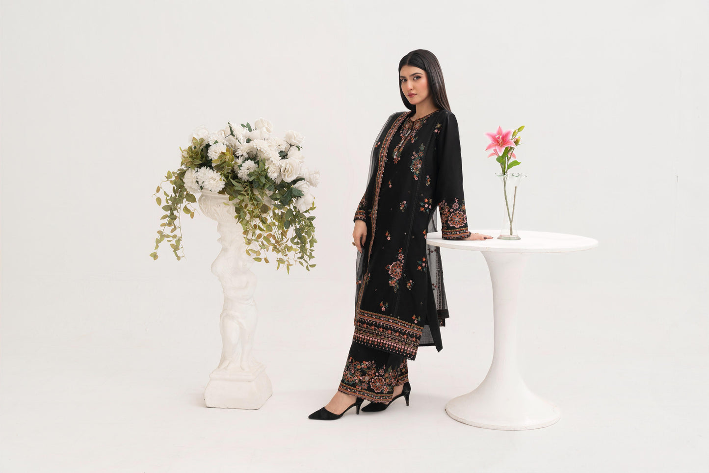 Hareem Embroidered 3pc