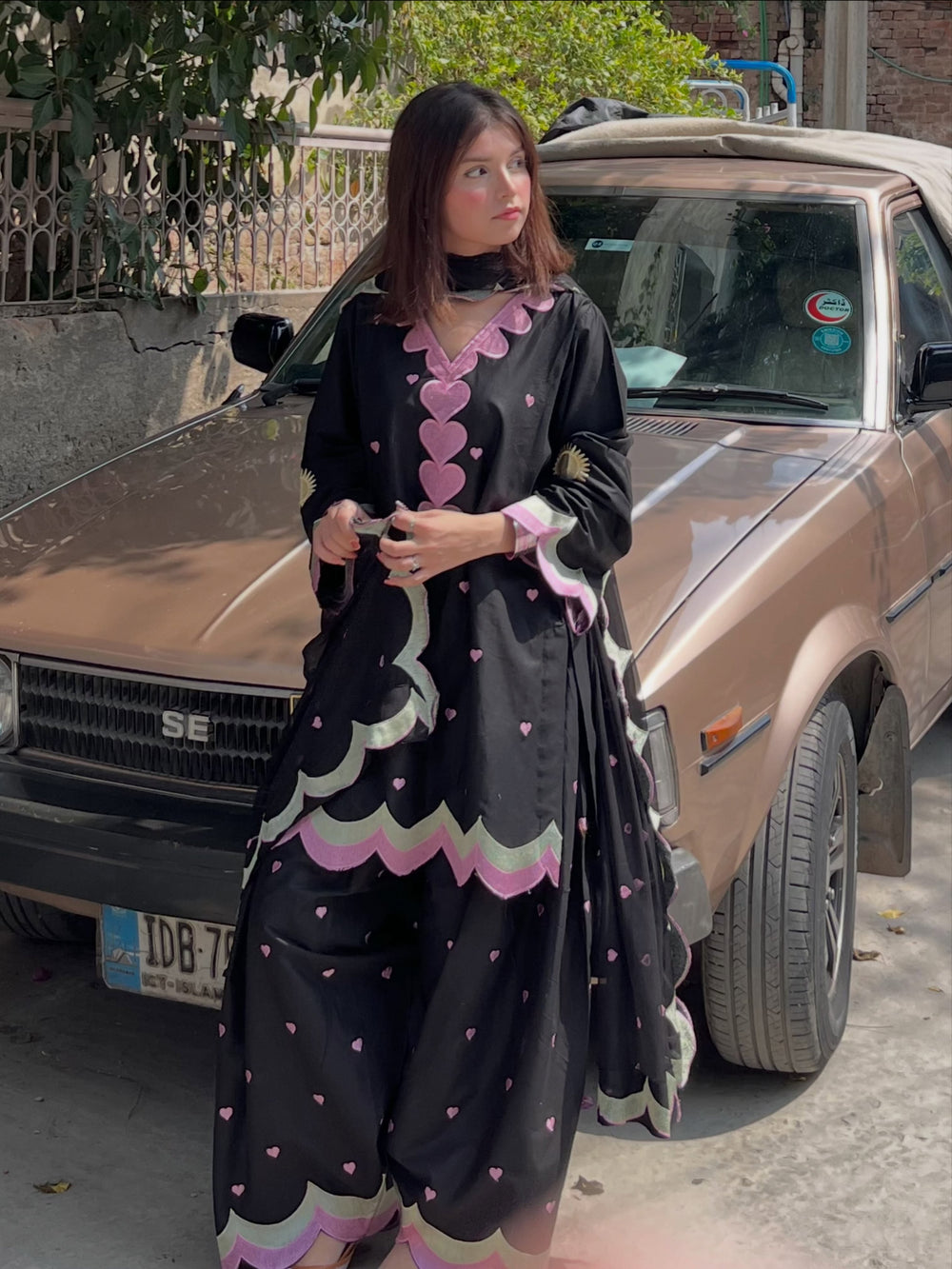 Seema Embroidered 3pc