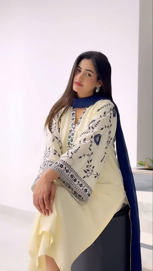 Nawya Embroidered Lawn 3-pc