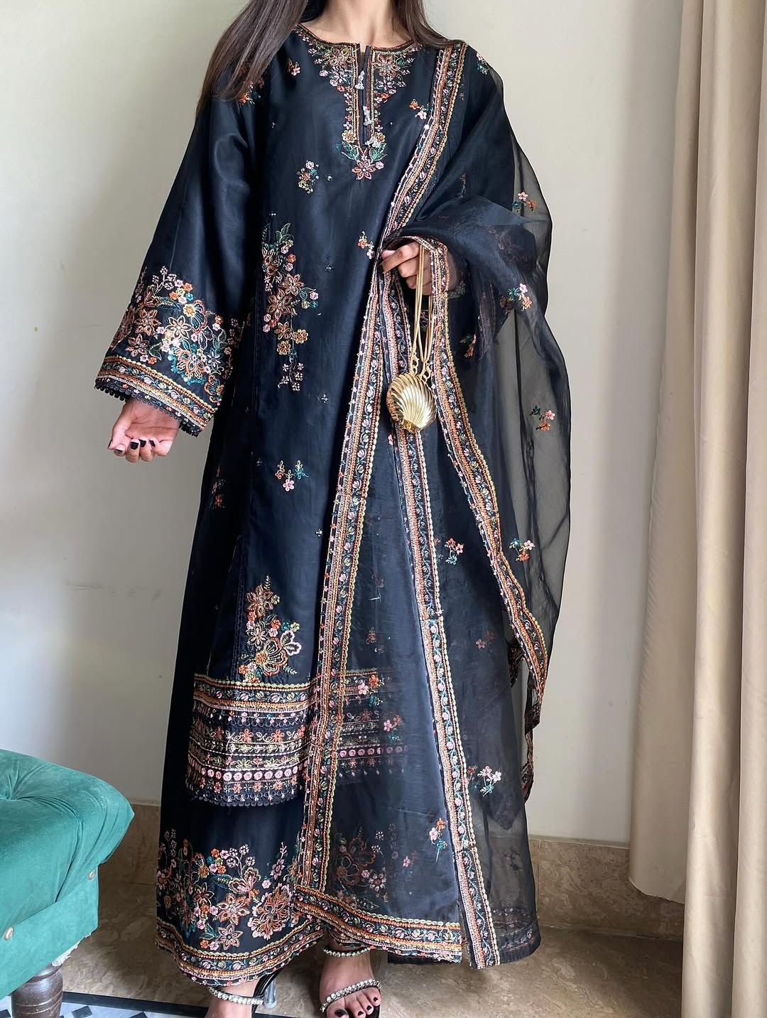 Hareem Embroidered 3pc